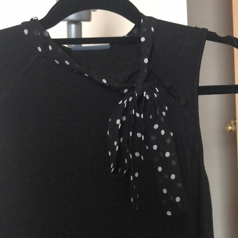 Keyhole Tie Collar Tank